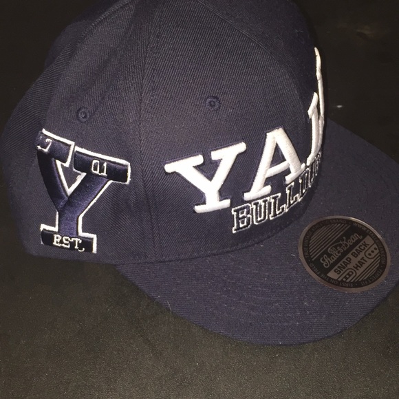 yale snapback hat